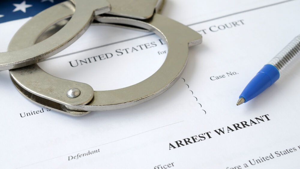 What's the Difference Between a Bench Warrant and an Arrest Warrant?